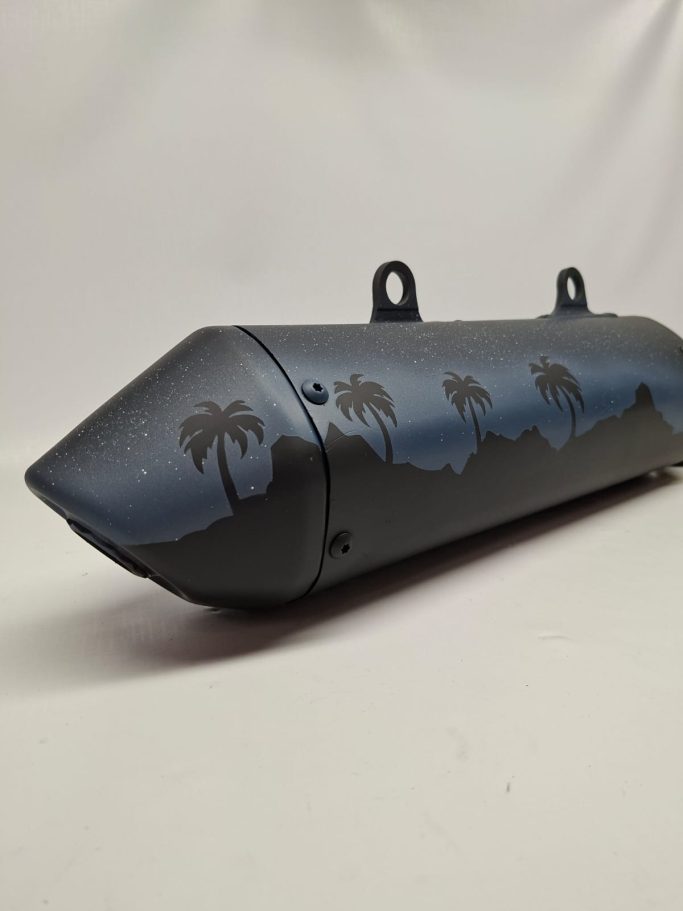 Glacier Black, Blue Titanium, Bright White